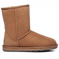 Kurze klassische UGG-Stiefel aus Wildleder Kastanie